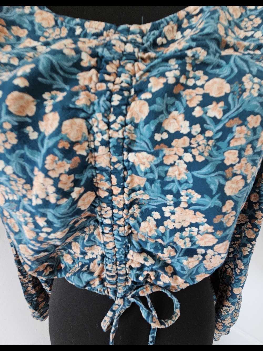 SO Teal Floral V-Neck Long Sleeve Drawstring Crop Top Blouse Size XL - Picture 13 of 13